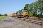 CSX 898 and 351 coming through Westfield New York